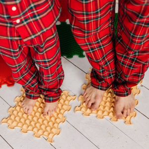 Ortoto Stiff Little Pyramids Massage Puzzle Mat Caramel Milk – Single